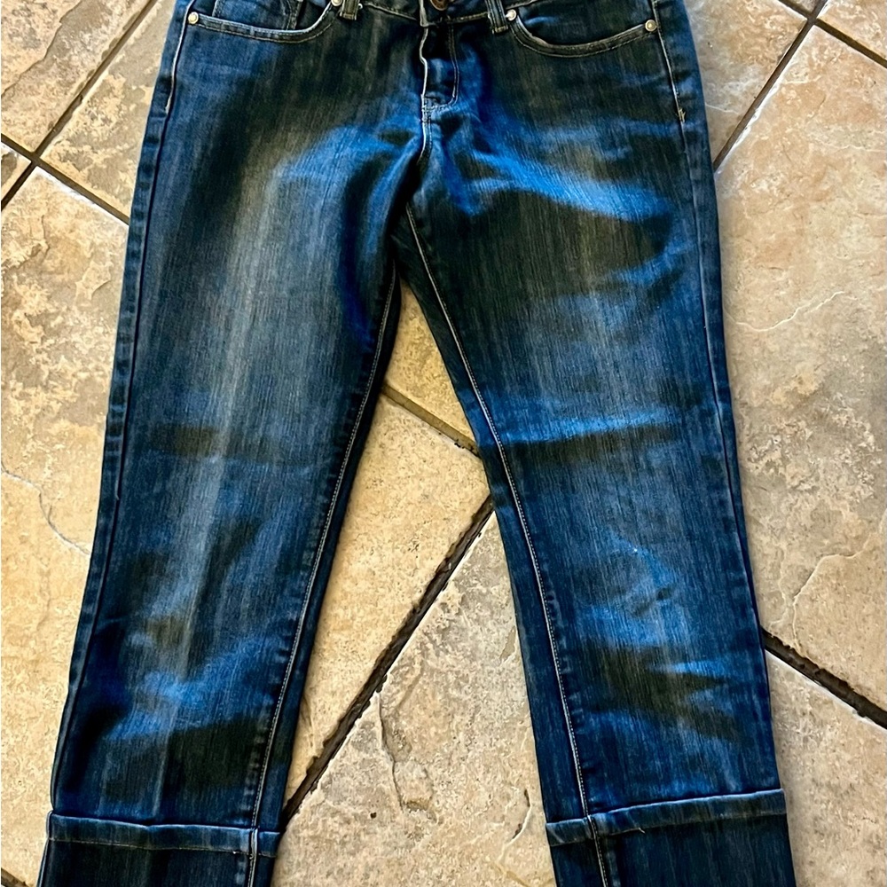 Makers of True Religion 3/4 jeans size 28